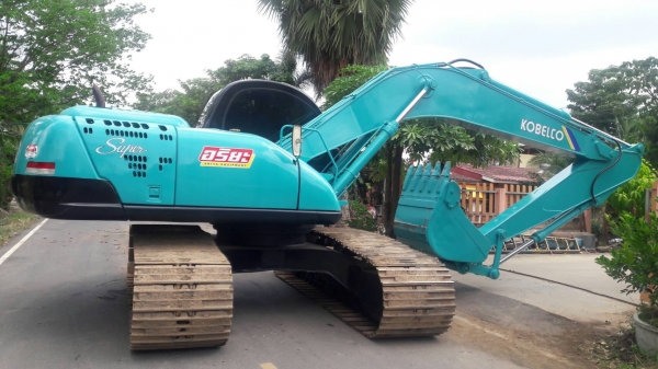 Kobelco 200 mark5 super