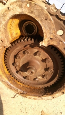 ขายชุดเฟือง รถแทรกเตอร์ CAT-D-3-C ขายไม่แพงครับ ขายชุดเฟือง รถแทรกเตอร์ CAT-D-3-C ขายไม่แพงครับ