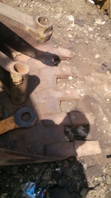 ขายบุ้งกี้เก่าติดรถ  รุ่น-200  2ลูก  รุ่น-315  1 ลูก ขายตามสภาพ ขายไม่แพงครับ