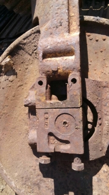 ขายล้อนำ รถแทรกเตอร์ CAT-D-6-C สภาพสวยเก่าญี่ป่นขายไม่แพงครับ