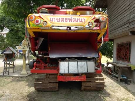 รถเกี่ยวเกษตรพัฒนา