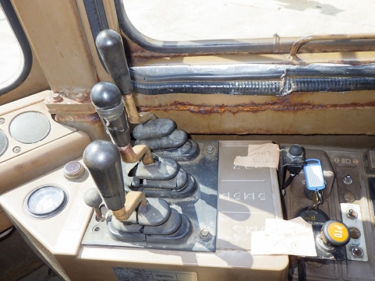 รถตัก CAT 936F สภาพสวย นำเข้าจากญี่ปุ่น ราคาไม่แพงครับ รถตัก CAT 936F สภาพสวย นำเข้าจากญี่ปุ่น ราคาไม่แพงครับ