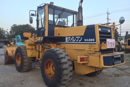 KOMATSU WA300-1 ซีเรียลสูง สภาพดีพร้อมใช้งาน