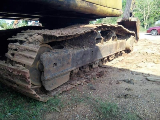 ขาย 650,000 KOMATSU PC200-6 เครื่อง KOMATSU  ไฟฟ้าครบ เครื่องดี ปั้มแรง เอวขยับนิดๆ ช่วงล่างดี อินวอยทร์   รถอยู่ นครปฐม โทร&amp;ไอดีไลน์ 0610710295