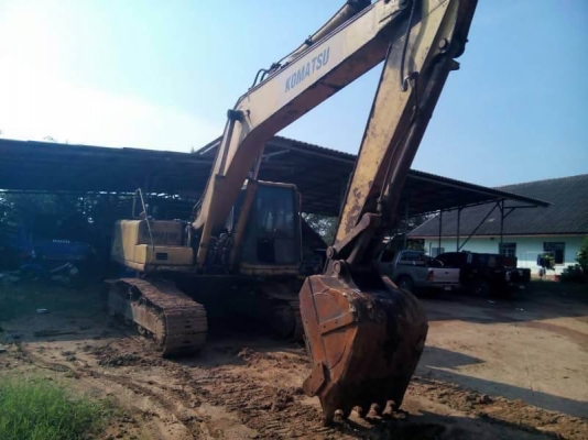 ขาย 650,000 KOMATSU PC200-6 เครื่อง KOMATSU  ไฟฟ้าครบ เครื่องดี ปั้มแรง เอวขยับนิดๆ ช่วงล่างดี อินวอยทร์   รถอยู่ นครปฐม โทร&amp;ไอดีไลน์ 0610710295
