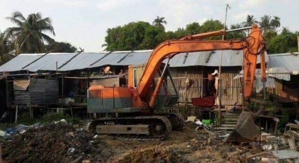ขาย 265,000 KOMATSU pc 60-1 เครื่องดี ปั้มแรง ช่วงล่างแน่น รถพร้อมใช้   รถอยู่ สระบุรี โทร&amp;ไอดีไลน์ 0610710295