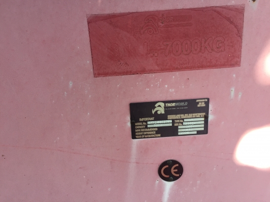 ทางลาดสำหรับโหลดสินค้าเข้าออกตู้คอนเทนเนอร์  สนใจสอบถาม 081-613-9080 คุณชุมพล