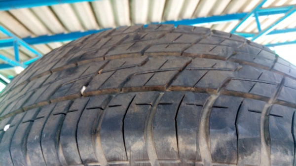 ขายยางมือสอง