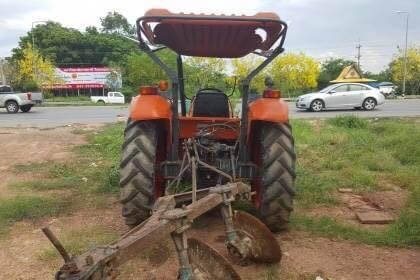 ขาย 365,000 รถไถ KUBOTA M6040 ปี 56 ฝาครอบเครื่องมีบุบ เอกสารเล่มทะเบียนเต็ม อุปกรณ์มีใบดันหน้า และผาน 3  รถอยู่ จ.อุดรธานี  โทร 098-1862844 อ๊อฟ 101 ไอดีไลน์ ja5657