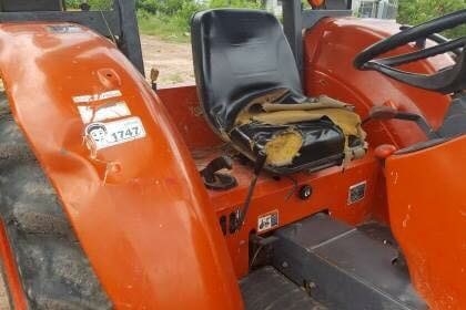 ขาย 365,000 รถไถ KUBOTA M6040 ปี 56 ฝาครอบเครื่องมีบุบ เอกสารเล่มทะเบียนเต็ม อุปกรณ์มีใบดันหน้า และผาน 3  รถอยู่ จ.อุดรธานี  โทร 098-1862844 อ๊อฟ 101 ไอดีไลน์ ja5657
