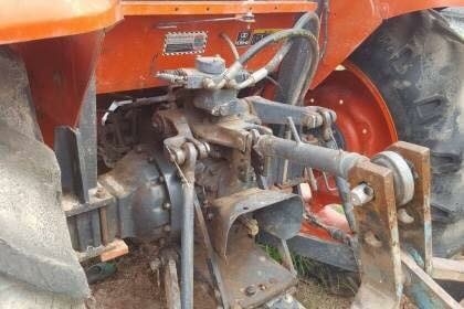 ขาย 365,000 รถไถ KUBOTA M6040 ปี 56 ฝาครอบเครื่องมีบุบ เอกสารเล่มทะเบียนเต็ม อุปกรณ์มีใบดันหน้า และผาน 3  รถอยู่ จ.อุดรธานี  โทร 098-1862844 อ๊อฟ 101 ไอดีไลน์ ja5657