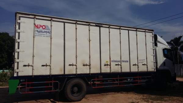 ขาย75000บาท ตู้10บาน ยาว7.30กวาง2.45 สูง2.50 สนใจโทสอบถามได้คับ