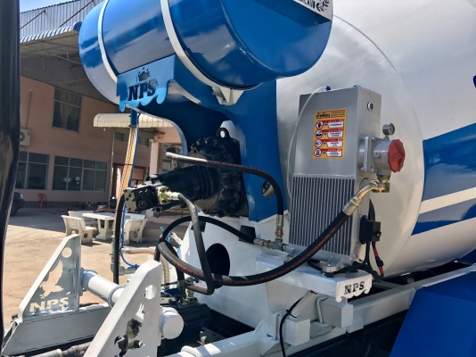 รับต่อรถโม่ปูน 6 คิวนะครับ รับต่อรถโม่ปูน 6 คิวนะครับ