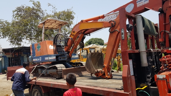 ขายด่วนรถแบคโฮKUBOTAคูโบต้าKH27เทียบเท่าPC30เครื่องคูโบต้า3สูบดีปั่มแรงรถนอกเพิ่งนำเข้ามาใหม่ยังไม่เคยใช้งานในเมืองไทยเลย