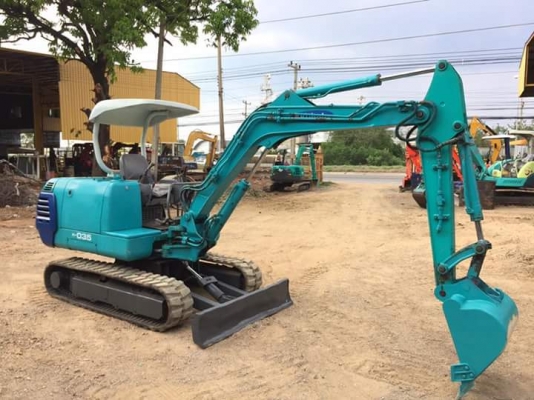 ขายรถแบ๊คโฮ เก่านอกญี่ปุ่น  ยี่ห้อ : KUBOTA แบบ : K-035 (เทียบเท่าขนาดPC35) รถเก่านอกแท้ มีเอกสารใบอินวอย ไม่เคยใช้งานในไทย100\%  ราคาต่อรองได้นะค่ะ  สนใจติดต่อ : 099-907-9273 กิ๊ฟ กมลชนก