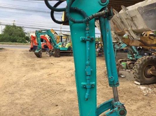 ขายรถแบ๊คโฮ เก่านอกญี่ปุ่น  ยี่ห้อ : KUBOTA แบบ : K-035 (เทียบเท่าขนาดPC35) รถเก่านอกแท้ มีเอกสารใบอินวอย ไม่เคยใช้งานในไทย100\%  ราคาต่อรองได้นะค่ะ  สนใจติดต่อ : 099-907-9273 กิ๊ฟ กมลชนก