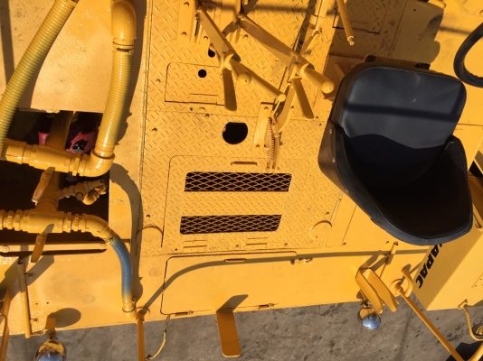 รถบดล้อยาง7ล้อ  WATANABE WP15WE ใช้งานใด้ทุกระบบ เอกสารเล่มทะเบียน