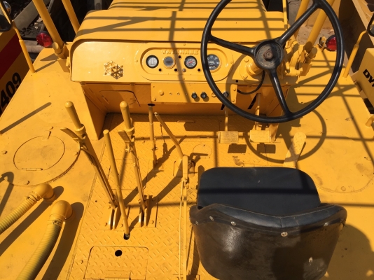 รถบดล้อยาง7ล้อ  WATANABE WP15WE ใช้งานใด้ทุกระบบ เอกสารเล่มทะเบียน