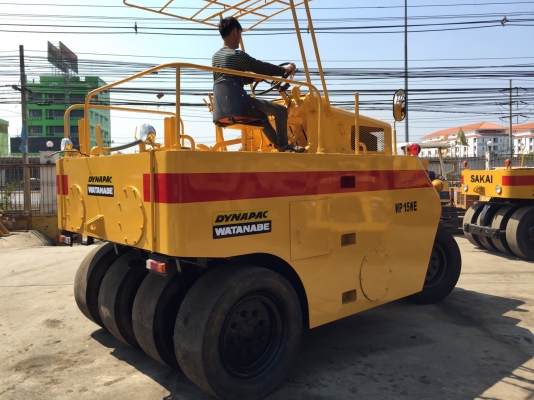 รถบดล้อยาง7ล้อ  WATANABE WP15WE ใช้งานใด้ทุกระบบ เอกสารเล่มทะเบียน