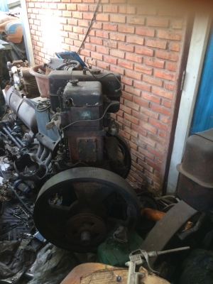 ขายเครื่องยนต์ดีเซล ลิสเตอร์ อังกฤษ 8 แรง เหมา  2  ตัว