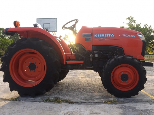 KUBOTA L3008
