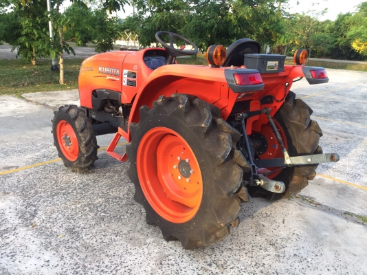 KUBOTA L3008