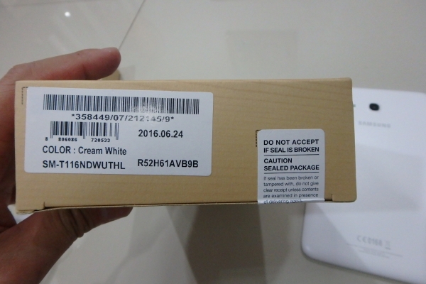 samsung tab 3V SM-T116 แท้ สภาพใหม่ ยกกล่อง มี ประกันศูนย์ถึง กย.60