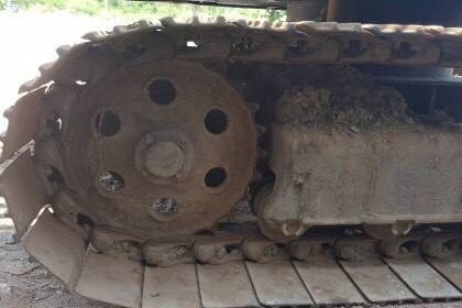 ขาย 245,000 แบคโฮ KOMATSU 10 HT รุ่น 2 มีไลน์หัวเจาะ เรียบร้อย เครื่องแน่น ปั้มดี เอวไม่หลวม ช่วงล่างเต็ม เอกสารใบซื้อขาย  รถอยู่ จ.อุดรธานี  โทร&amp;ไอดีไลน์ 0610710295