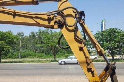 ขาย 245,000 แบคโฮ KOMATSU 10 HT รุ่น 2 มีไลน์หัวเจาะ เรียบร้อย เครื่องแน่น ปั้มดี เอวไม่หลวม ช่วงล่างเต็ม เอกสารใบซื้อขาย  รถอยู่ จ.อุดรธานี  โทร&amp;ไอดีไลน์ 0610710295