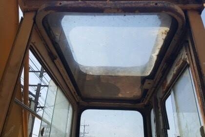 ขาย 245,000 แบคโฮ KOMATSU 10 HT รุ่น 2 มีไลน์หัวเจาะ เรียบร้อย เครื่องแน่น ปั้มดี เอวไม่หลวม ช่วงล่างเต็ม เอกสารใบซื้อขาย  รถอยู่ จ.อุดรธานี  โทร&amp;ไอดีไลน์ 0610710295