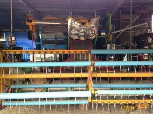 ขาย 650,000  รถเกี่ยว  (ท่าเสาพัฒนา) เครื่อง Jo8C Turbo ปั้มไดกิ้น 22 ตัวเดิน 12HT 43 ข้อ 9 ลูก  ลูกตี 22" ตู้ 6 ฟุต ปาก 2.9 เมตร  โซ่ใหม่ 1 คู่  ช่วงล่างเต็ม    รถอยู่ จ.อุบลราชธานี โทร&amp;ไอดีไลน์ 0815909917