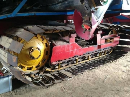 ขาย 650,000  รถเกี่ยว  (ท่าเสาพัฒนา) เครื่อง Jo8C Turbo ปั้มไดกิ้น 22 ตัวเดิน 12HT 43 ข้อ 9 ลูก  ลูกตี 22" ตู้ 6 ฟุต ปาก 2.9 เมตร  โซ่ใหม่ 1 คู่  ช่วงล่างเต็ม    รถอยู่ จ.อุบลราชธานี โทร&amp;ไอดีไลน์ 0815909917