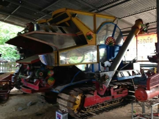 ขาย 650,000  รถเกี่ยว  (ท่าเสาพัฒนา) เครื่อง Jo8C Turbo ปั้มไดกิ้น 22 ตัวเดิน 12HT 43 ข้อ 9 ลูก  ลูกตี 22" ตู้ 6 ฟุต ปาก 2.9 เมตร  โซ่ใหม่ 1 คู่  ช่วงล่างเต็ม    รถอยู่ จ.อุบลราชธานี โทร&amp;ไอดีไลน์ 0815909917