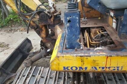 ขาย 195,000 รถแบคโฮเล็ก KOMATSU PC20-5 เครื่องดี ปั้มดี ช่วงล่างแน่น รถใช้งานอยู่ครับ เอกสารใบซื้อขาย  รถอยู่ จ.อุดรธานี  โทร&amp;ไอดีไลน์ 0610710295
