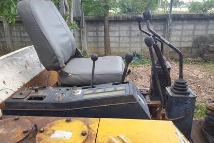ขาย 195,000 รถแบคโฮเล็ก KOMATSU PC20-5 เครื่องดี ปั้มดี ช่วงล่างแน่น รถใช้งานอยู่ครับ เอกสารใบซื้อขาย  รถอยู่ จ.อุดรธานี  โทร&amp;ไอดีไลน์ 0610710295