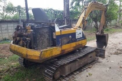 ขาย 195,000 รถแบคโฮเล็ก KOMATSU PC20-5 เครื่องดี ปั้มดี ช่วงล่างแน่น รถใช้งานอยู่ครับ เอกสารใบซื้อขาย  รถอยู่ จ.อุดรธานี  โทร&amp;ไอดีไลน์ 0610710295