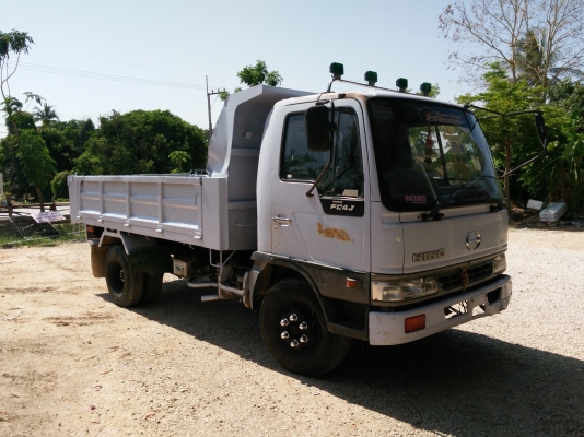 ขายหกล้อดั้มเอฟชี4เจปี40เครื่อง140แรงรถสวยพร้อมใช้0616892888