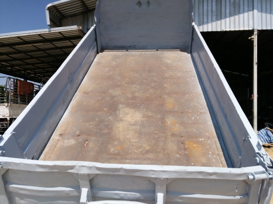 ขายหกล้อดั้มเอฟชี4เจปี40เครื่อง140แรงรถสวยพร้อมใช้0616892888