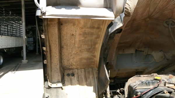 ขายหกล้อดั้มเอฟชี4เจปี40เครื่อง140แรงรถสวยพร้อมใช้0616892888