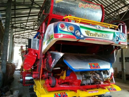 ขายรถเกี่ยวข้าว เกษตรพัฒนาเจ้าช้างไวไฟปี54 เครื่อง6M61 24V 225เทอร์โบว์