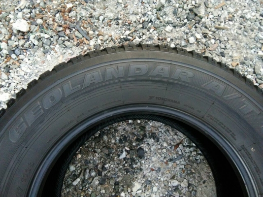 ขายYOKOHAMA 265/65R17 ยางสัปดาห์ที่40ปี15 ดอกยางเต็มไม่แตกลายไม่ร้าวไม่กินข้างไม่มีปะ สวยๆ จำนวน 1 ชุด ขายYOKOHAMA 265/65R17 ยางสัปดาห์ที่40ปี15 ดอกยางเต็มไม่แตกลายไม่ร้าวไม่กินข้างไม่มีปะ สวยๆ จำนวน 1 ชุด