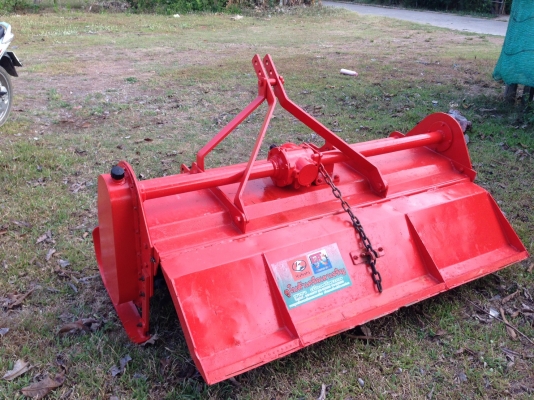 รถไถ 36 แรงปี  53 อุปกร 3 อย่าง   ซ. ม  2000   นิด ฯฯ มือเดียวป้ายแดง  ราคาเบาฯฯ  285000   บาท  วันทูคอล 098 668-3479 dtac 094 283-9369 สิทธิ์ คัล