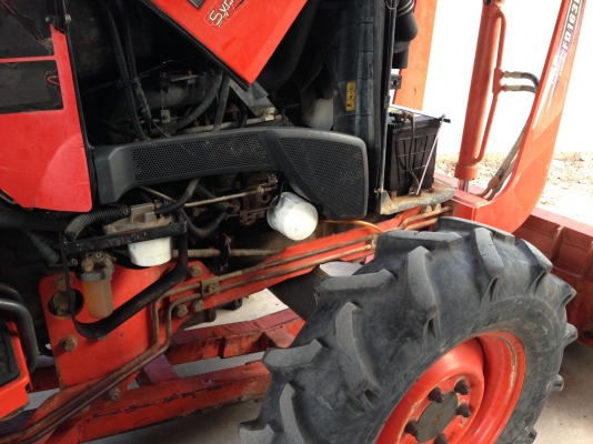 รถไถ 36 แรงปี  53 อุปกร 3 อย่าง   ซ. ม  2000   นิด ฯฯ มือเดียวป้ายแดง  ราคาเบาฯฯ  285000   บาท  วันทูคอล 098 668-3479 dtac 094 283-9369 สิทธิ์ คัล