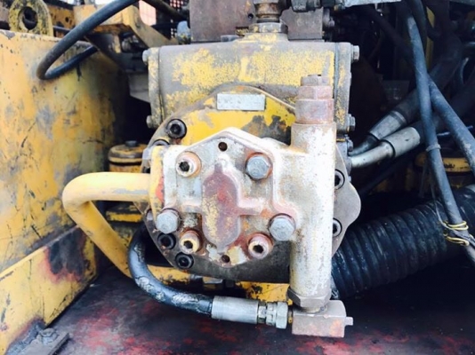 ขาย KOMATSU PC120-3 มีไลนเจาะ
