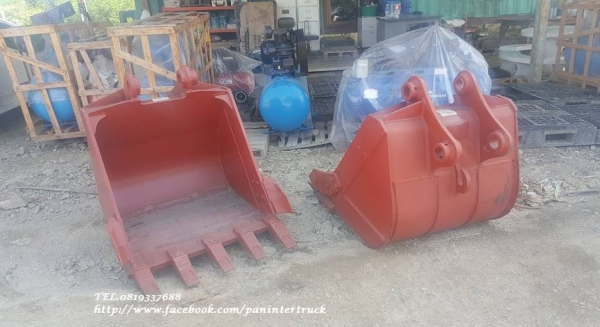 สินค้าใหม่ ประกอบนอกBUCKET บุ๊งกี๋สำหรับรถขุดไซค์ 100,110,120  สลัก 65 มิล/ แบบมีปีกข้าง เสริมบ่าบุ๊งกี๋ / 5 ฟัน / ปากกว้าง: 36 นิ้ว / ราคาเพียง(ใบละ) 33,000 บาท สนใจรีบติดต่อ 0819337688