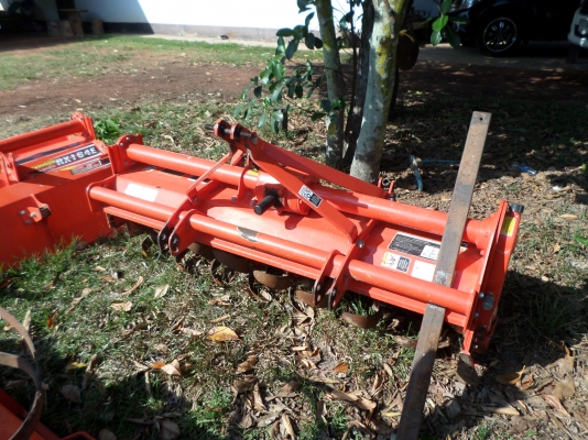 ขายโลตาลี่ตราช้างแท้ รุ่นKUBOTA L3608 สภาพเดิมๆน๊อตไม่เคยถอดมีอยู่2ตัว ใครกำลังหาอยู่ด่วนๆเลยครับ ขายราคา39,000บาท สนใจสอบถามได้ครับ 080-1696651