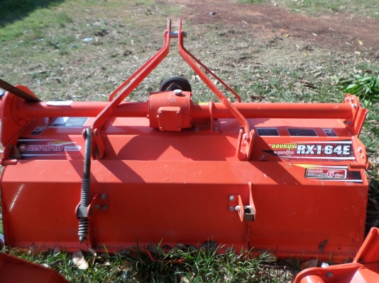 ขายโลตาลี่ตราช้างแท้ รุ่นKUBOTA L3608 สภาพเดิมๆน๊อตไม่เคยถอดมีอยู่2ตัว ใครกำลังหาอยู่ด่วนๆเลยครับ ขายราคา39,000บาท สนใจสอบถามได้ครับ 080-1696651