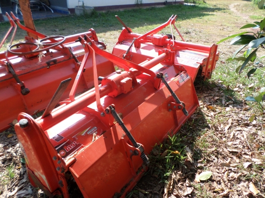 ขายโลตาลี่ตราช้างแท้ รุ่นKUBOTA L3608 สภาพเดิมๆน๊อตไม่เคยถอดมีอยู่2ตัว ใครกำลังหาอยู่ด่วนๆเลยครับ ขายราคา39,000บาท สนใจสอบถามได้ครับ 080-1696651