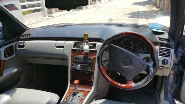 ขาย benz new eye e230 ขาย benz new eye e230