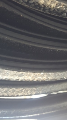 ขายกระดูกงู PVC สูง 1.5 เซ็นปากหนา1 เซ็น 1 ม้วนยาว 50 เมตรมี 77 ม้วนราคาม้วนละ1 พันบาท